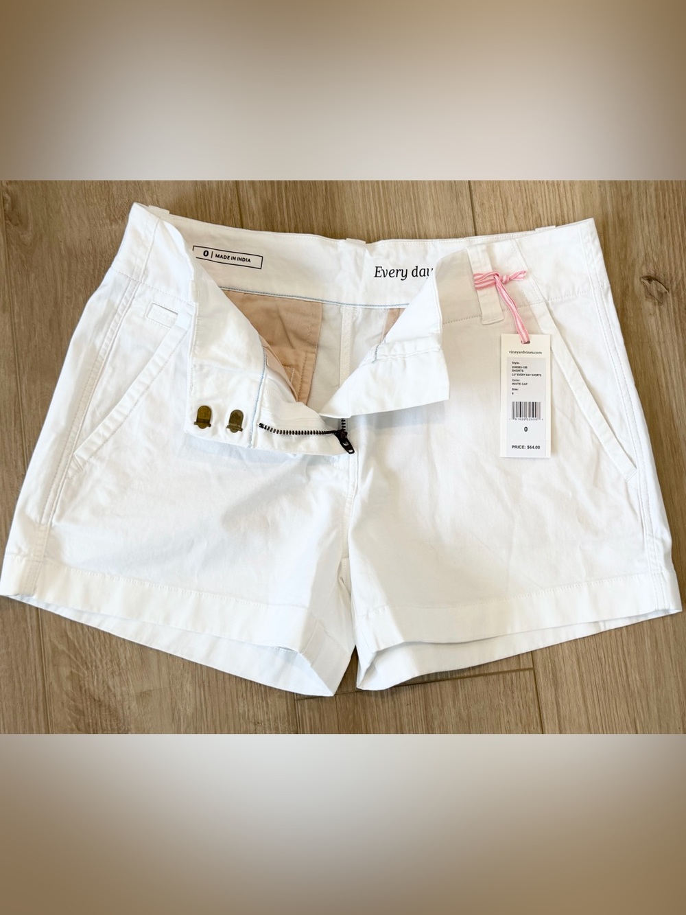 NWT Vineyard Vines 3.5 Everyday Shorts Size 0 White Cap